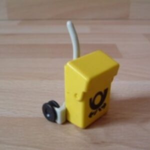Chariot jaune pour postier Playmobil