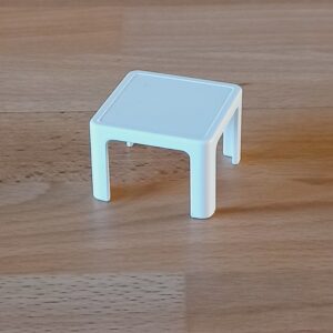 Petite table blanche neuf Playmobil