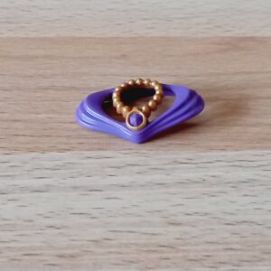 Collier et haut de robe neuf Playmobil