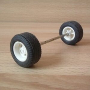 Roues avec essieu Ø 3,2 cm longueur 10 cm Playmobil