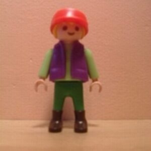 Enfant casquette rouge gilet violet Playmobil 3238