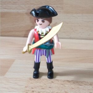 Pirate femme Playmobil 70160