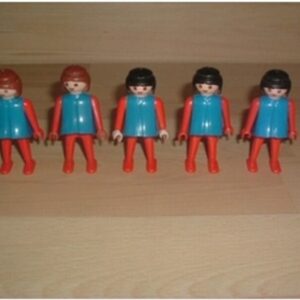 Lot 5 femmes robe bleue bras rouges Playmobil