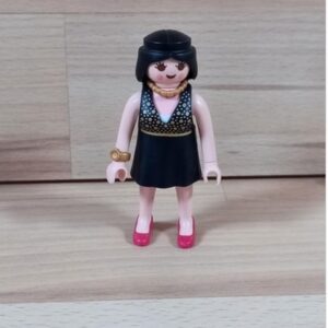 Femme robe noire Playmobil