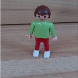 Enfant pull vert Playmobil