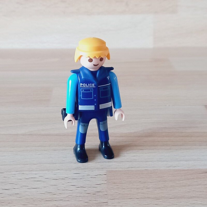 Policier neuf Playmobil – Image 2