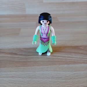 Femme brune robe verte neuf Playmobil